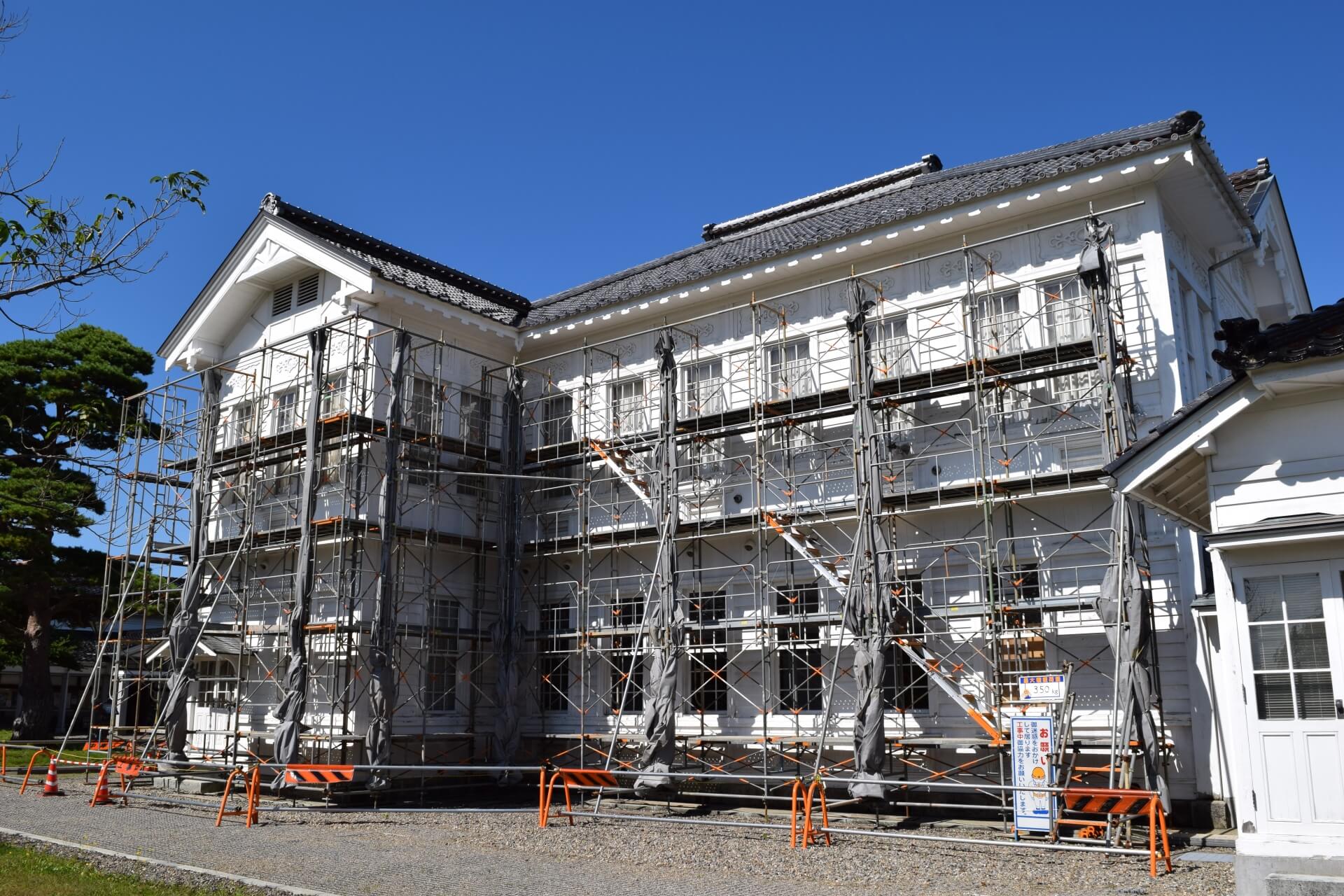 外壁改修足場工事 — 歴史的建造物